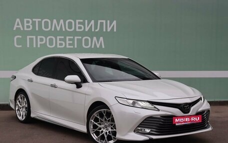 Toyota Camry, 2019 год, 3 520 000 рублей, 3 фотография