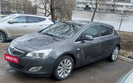 Opel Astra J, 2011 год, 618 000 рублей, 2 фотография