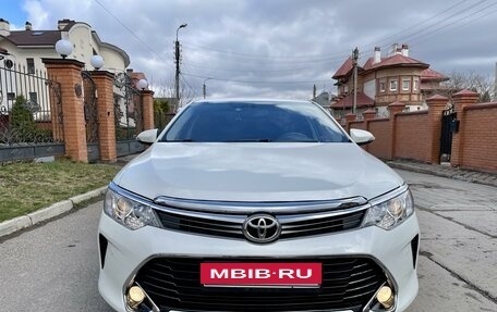 Toyota Camry, 2016 год, 1 799 000 рублей, 2 фотография