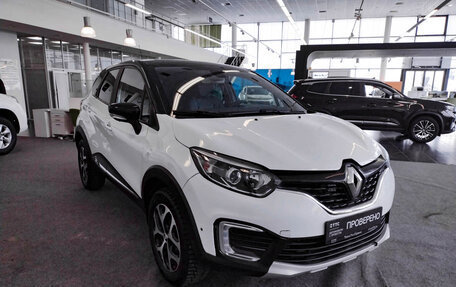 Renault Kaptur I рестайлинг, 2017 год, 1 180 000 рублей, 3 фотография