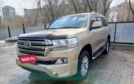 Toyota Land Cruiser 200, 2016 год, 6 449 999 рублей, 2 фотография