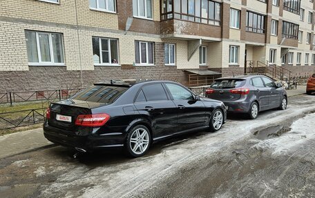 Mercedes-Benz E-Класс, 2011 год, 1 800 000 рублей, 3 фотография
