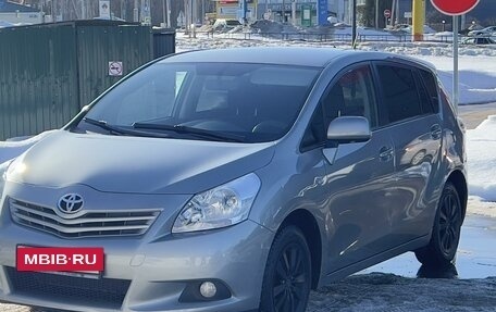 Toyota Verso I, 2012 год, 1 230 000 рублей, 3 фотография