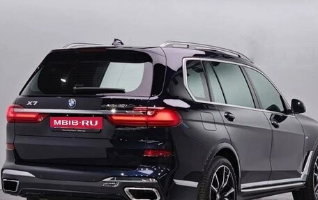 BMW X7, 2021 год, 10 780 000 рублей, 3 фотография