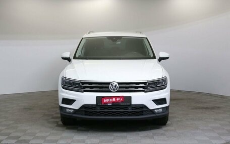 Volkswagen Tiguan II, 2019 год, 2 679 000 рублей, 2 фотография