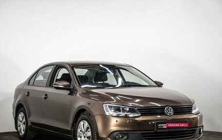Volkswagen Jetta VI, 2011 год, 950 000 рублей, 3 фотография