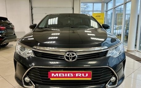 Toyota Camry, 2017 год, 2 575 000 рублей, 2 фотография