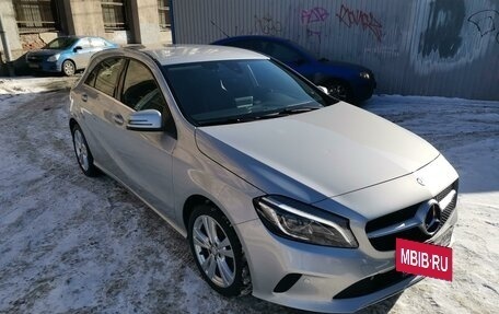 Mercedes-Benz A-Класс, 2017 год, 2 000 000 рублей, 2 фотография