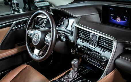 Lexus RX IV рестайлинг, 2016 год, 3 660 000 рублей, 7 фотография