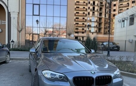 BMW 5 серия, 2010 год, 1 790 000 рублей, 3 фотография