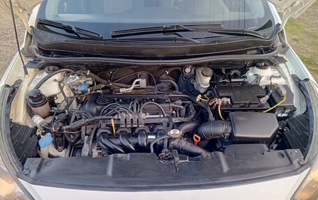 Hyundai Solaris II рестайлинг, 2013 год, 885 000 рублей, 4 фотография