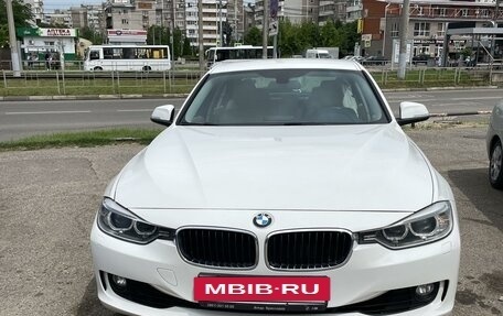 BMW 3 серия, 2015 год, 2 090 000 рублей, 2 фотография