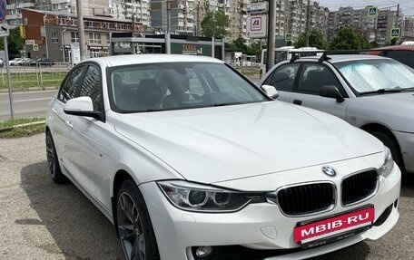 BMW 3 серия, 2015 год, 2 090 000 рублей, 3 фотография
