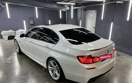 BMW 5 серия, 2015 год, 2 400 000 рублей, 6 фотография