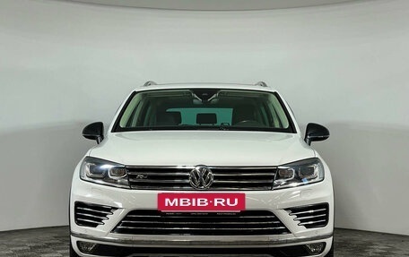 Volkswagen Touareg III, 2017 год, 3 917 000 рублей, 2 фотография