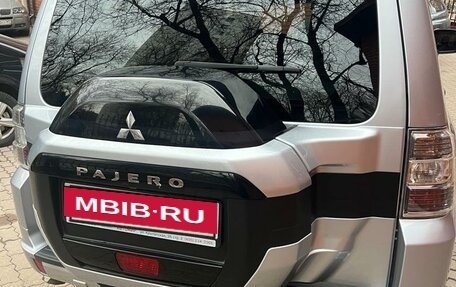 Mitsubishi Pajero IV, 2014 год, 2 970 000 рублей, 4 фотография