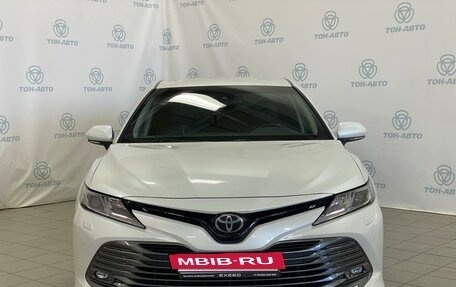 Toyota Camry, 2018 год, 2 749 000 рублей, 2 фотография