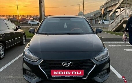 Hyundai Solaris II рестайлинг, 2019 год, 1 595 000 рублей, 2 фотография