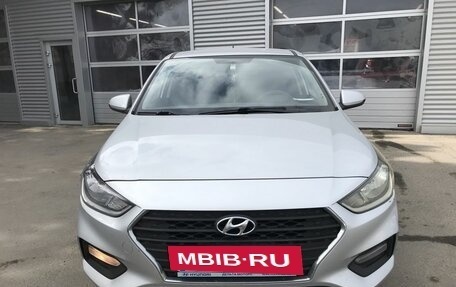Hyundai Solaris II рестайлинг, 2018 год, 999 000 рублей, 2 фотография