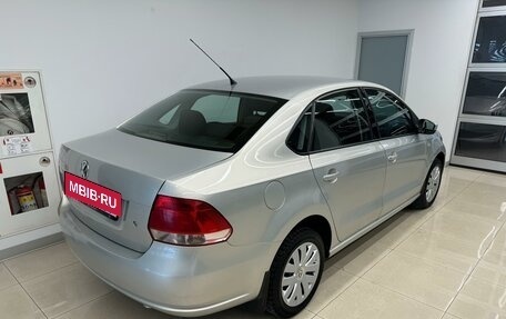 Volkswagen Polo VI (EU Market), 2011 год, 812 000 рублей, 5 фотография