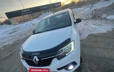 Renault Logan II, 2018 год, 630 000 рублей, 4 фотография