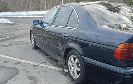 BMW 5 серия, 2001 год, 450 000 рублей, 3 фотография