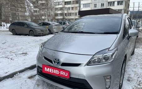 Toyota Prius, 2014 год, 1 380 000 рублей, 4 фотография