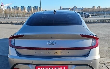 Hyundai Sonata VIII, 2019 год, 2 500 000 рублей, 2 фотография