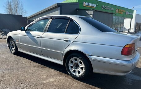 BMW 5 серия, 2001 год, 530 000 рублей, 10 фотография