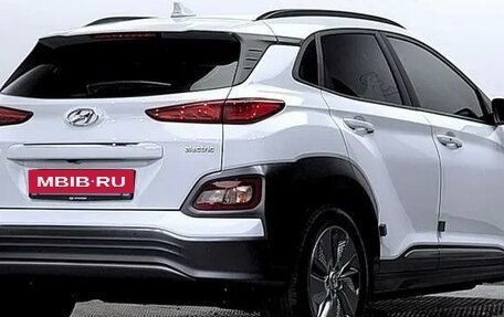 Hyundai Kona I, 2021 год, 1 520 000 рублей, 3 фотография