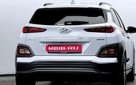 Hyundai Kona I, 2021 год, 1 520 000 рублей, 4 фотография