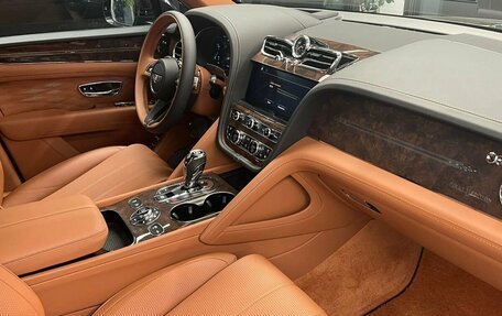 Bentley Bentayga I, 2022 год, 42 000 000 рублей, 8 фотография