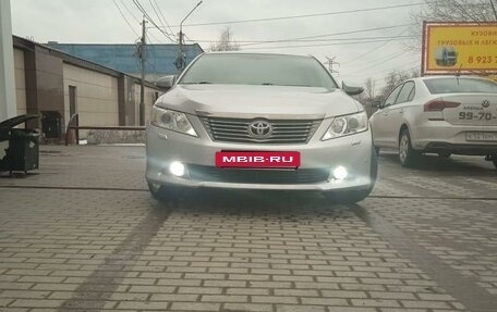 Toyota Camry, 2013 год, 1 850 000 рублей, 2 фотография