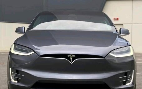 Tesla Model X I, 2016 год, 4 400 000 рублей, 4 фотография