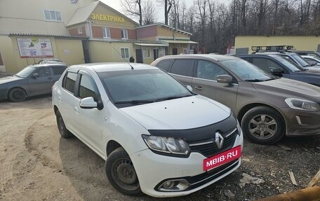 Renault Logan II, 2015 год, 500 000 рублей, 2 фотография