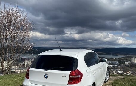 BMW 1 серия, 2011 год, 999 999 рублей, 5 фотография