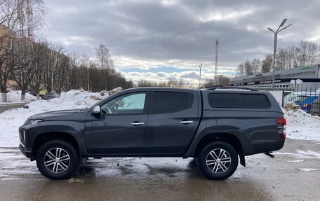 Mitsubishi L200 IV рестайлинг, 2019 год, 2 550 000 рублей, 2 фотография