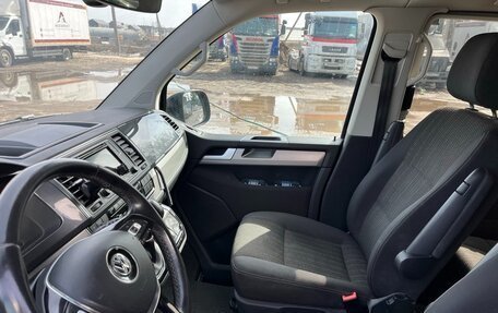 Volkswagen Multivan T6 рестайлинг, 2019 год, 4 480 000 рублей, 4 фотография