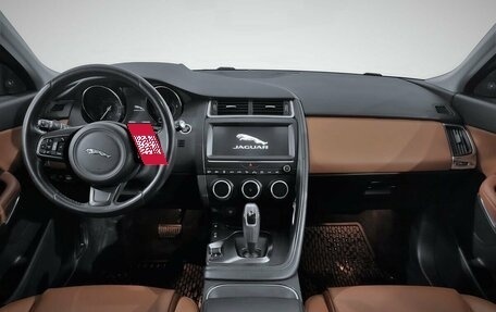 Jaguar E-Pace, 2018 год, 2 625 000 рублей, 5 фотография