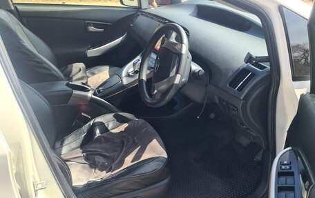 Toyota Prius, 2014 год, 1 200 000 рублей, 3 фотография
