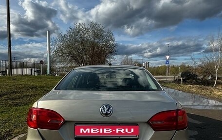 Volkswagen Jetta VI, 2013 год, 700 000 рублей, 4 фотография