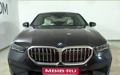 BMW 5 серия, 2023 год, 10 950 000 рублей, 3 фотография