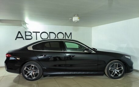 BMW 5 серия, 2023 год, 10 950 000 рублей, 6 фотография