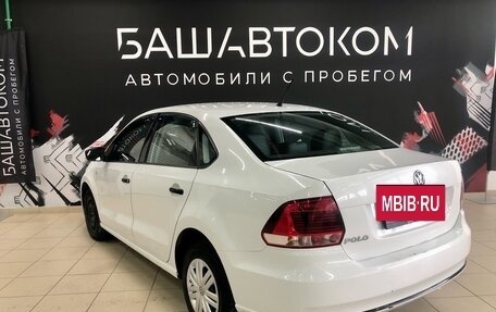 Volkswagen Polo VI (EU Market), 2015 год, 975 000 рублей, 2 фотография