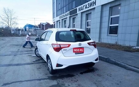 Toyota Vitz, 2018 год, 1 040 000 рублей, 2 фотография