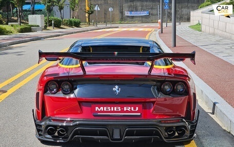 Ferrari 812, 2021 год, 48 500 000 рублей, 3 фотография