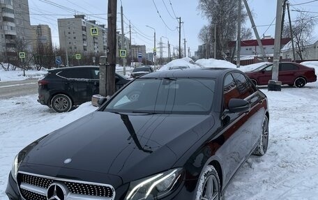 Mercedes-Benz E-Класс, 2017 год, 2 400 000 рублей, 3 фотография