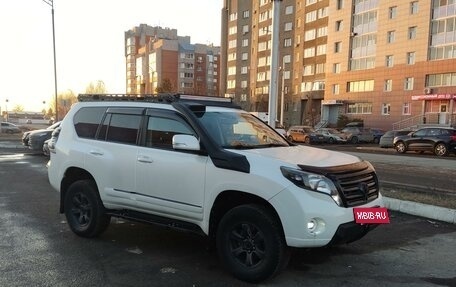 Toyota Land Cruiser Prado 150 рестайлинг 2, 2013 год, 3 275 000 рублей, 6 фотография