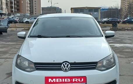 Volkswagen Polo VI (EU Market), 2014 год, 700 000 рублей, 4 фотография