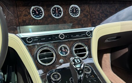 Bentley Continental GT III, 2020 год, 27 000 000 рублей, 2 фотография